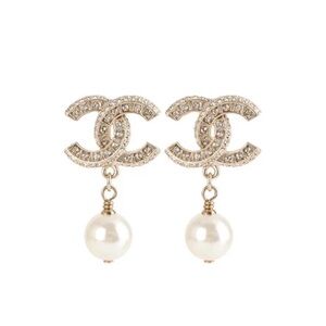 ✨Elegant Interlock CC Crystal & Pearl Statement Earrings ✨